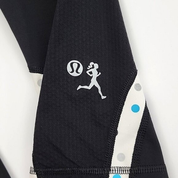Lululemon Run Inspire Seawheeze 2012 Crop Black White Polka Dots Reflective Sz 4 - Picture 3 of 11